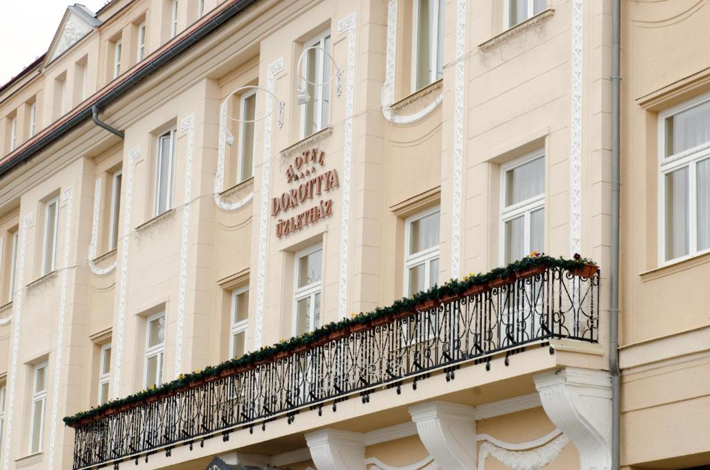 Hotel Dorottya Kaposvár Exterior foto